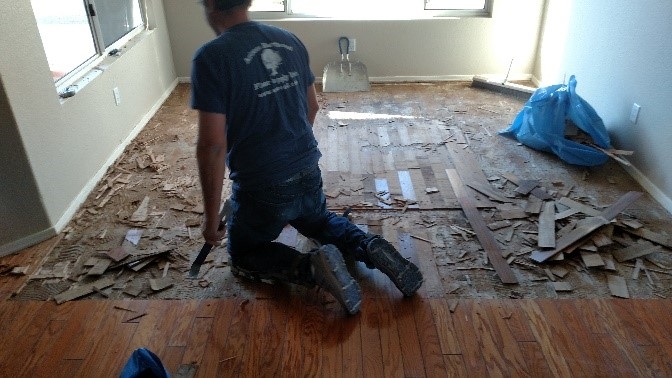 Removing damage hardwood flooring