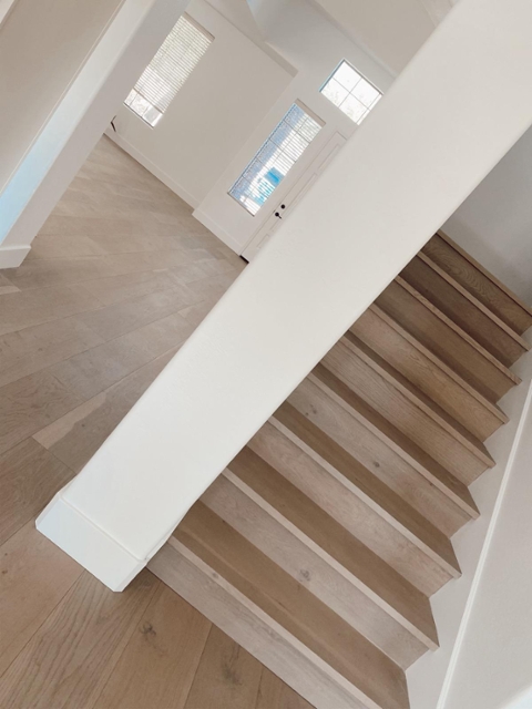 Engineered Hardwood Floor on Staircase Engineered Hardwood Floor on Staircase